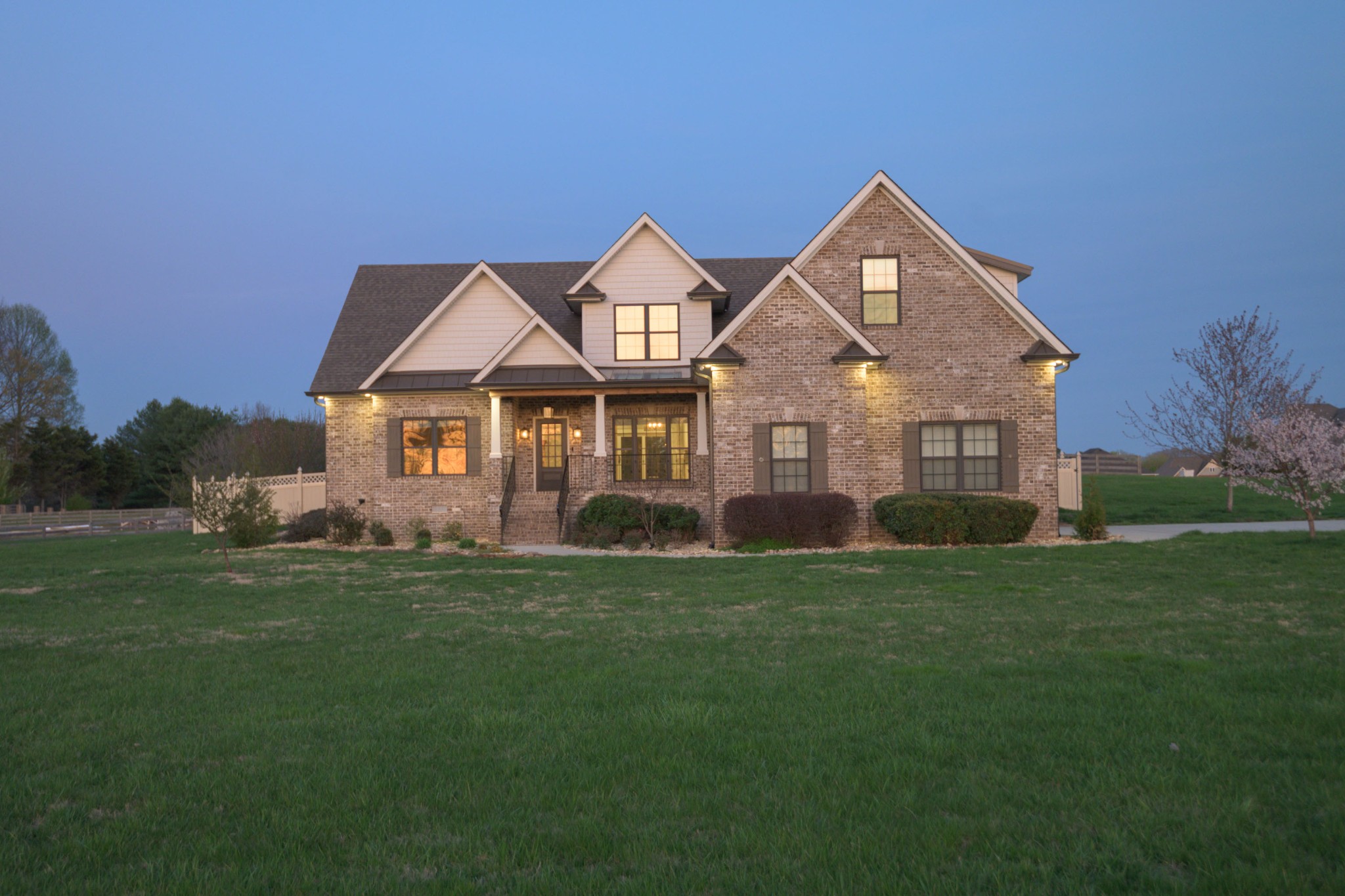 25 Holt Ln