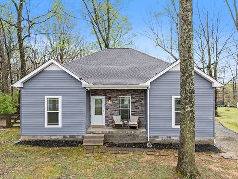 4233 Old Coopertown Rd Springfield TN 37172