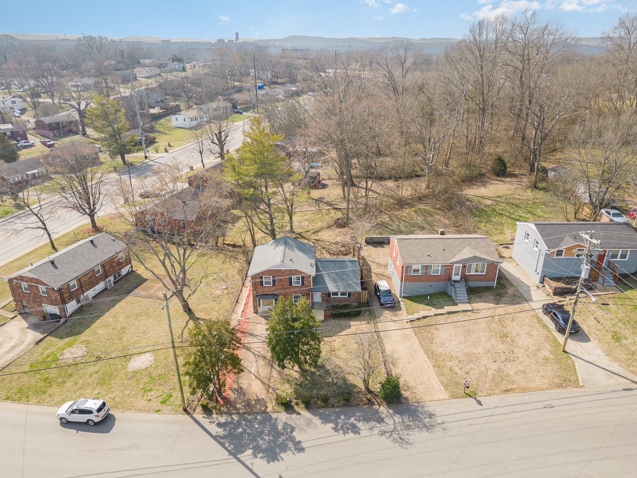 4-bed home for rent in Nashville, TN 37218, 3305 Panorama Dr 3305 Panorama Dr, Nashville TN 37218 4-bed home, photo 5 of 31