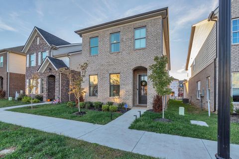 142 Oasis Dr La Vergne TN 37086