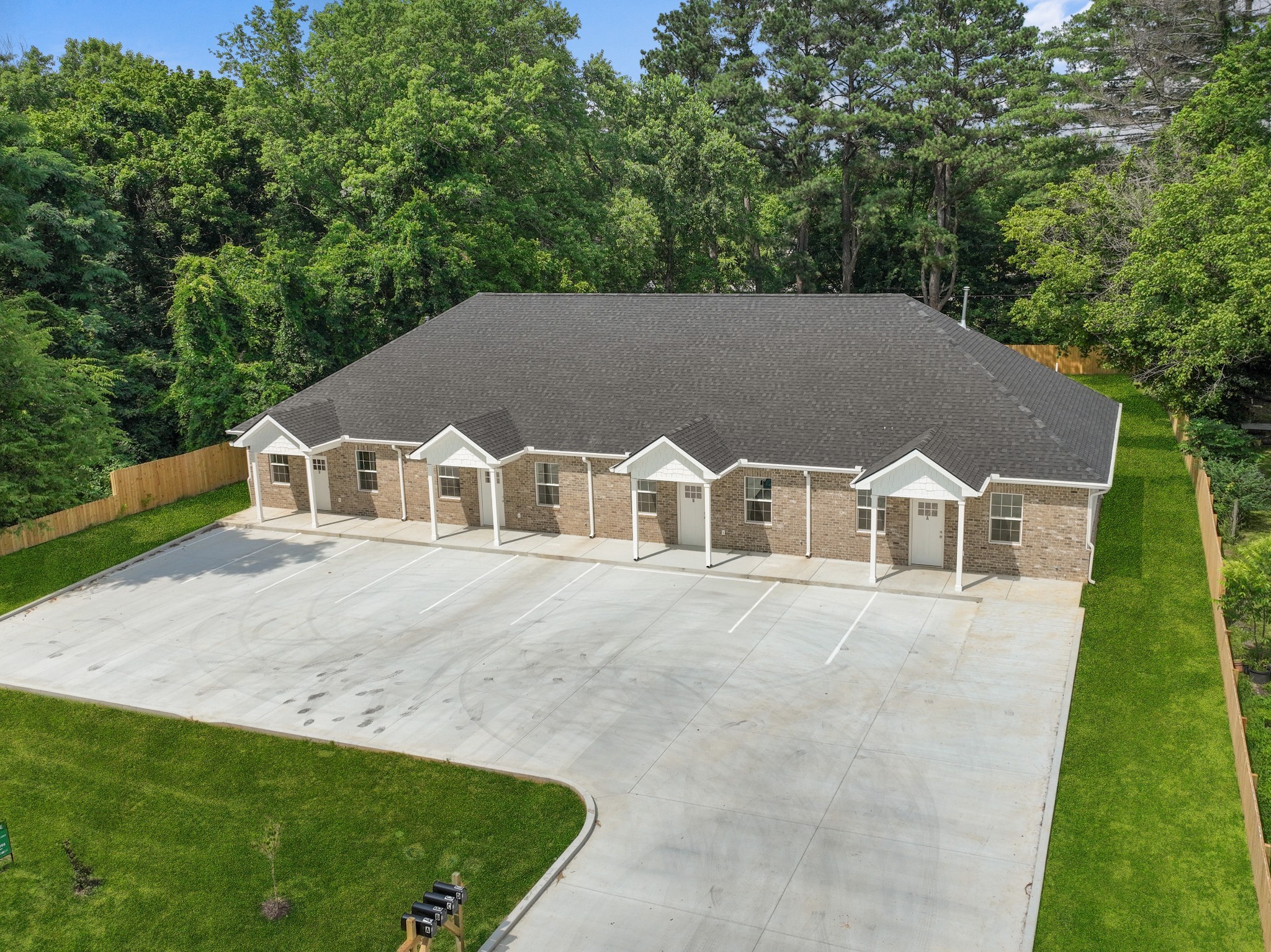 Photo 1 of 27 — 115 Freeman St, Tullahoma, TN 37388
