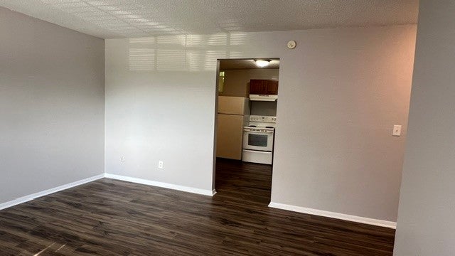 210 Hendricks Blvd 34 - Photo 2