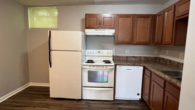 210 Hendricks Blvd 34