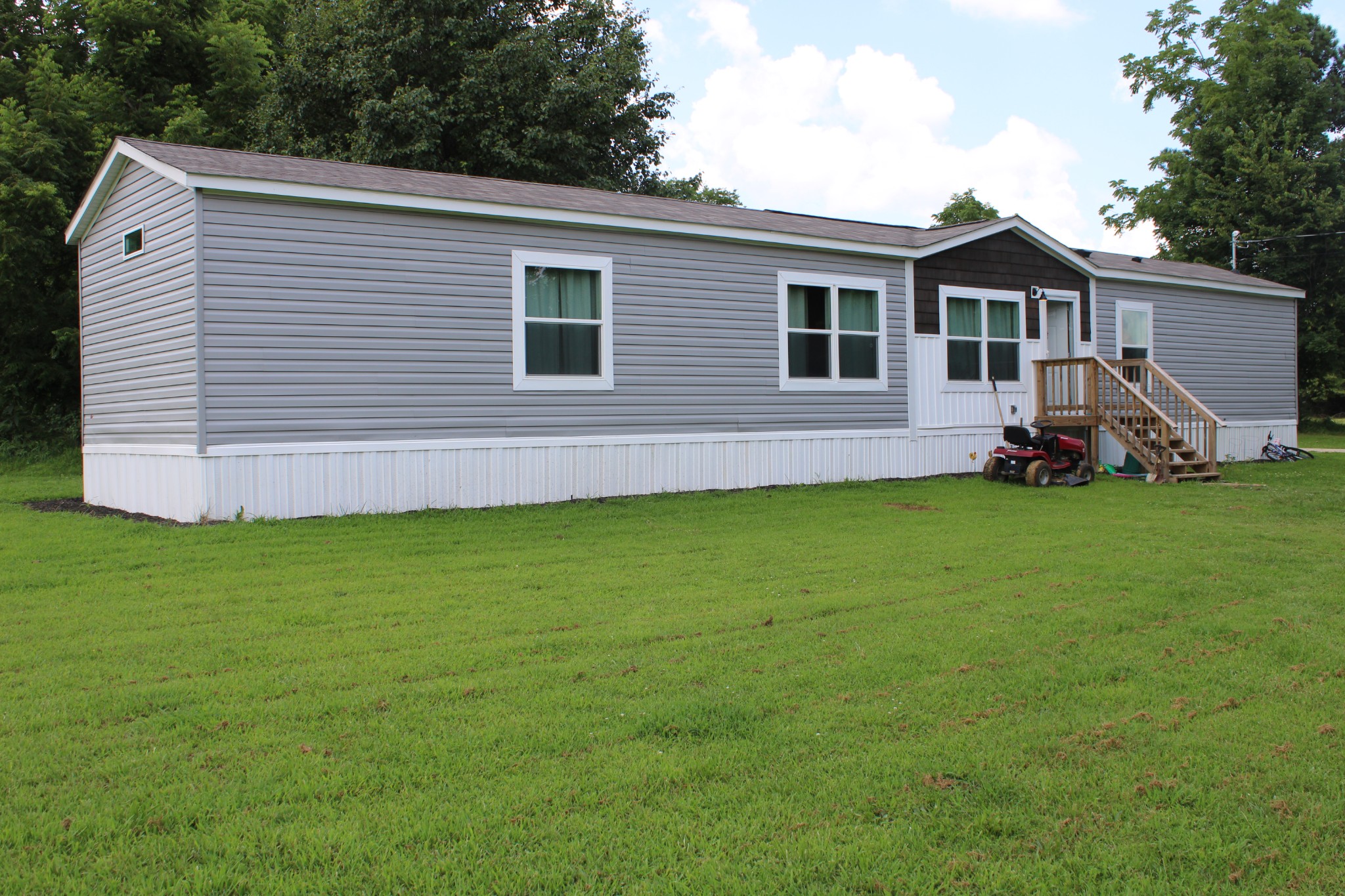 890 Oak Grove Rd