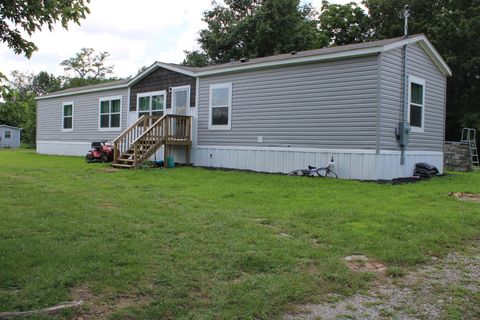 890 Oak Grove Rd Goodspring TN 38460