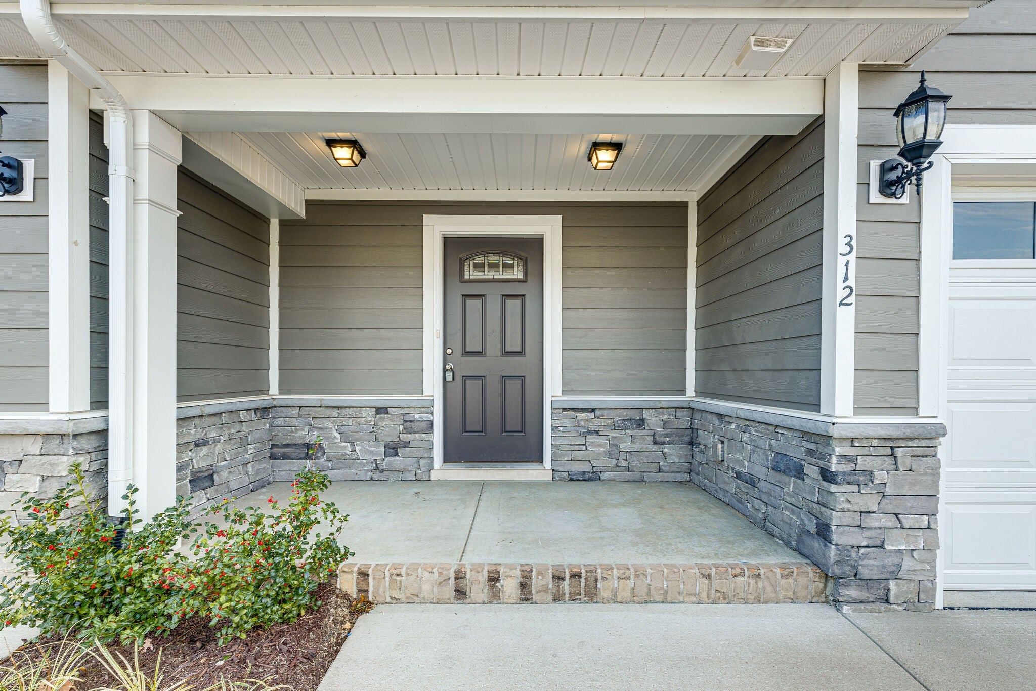 312 Mattie Ln