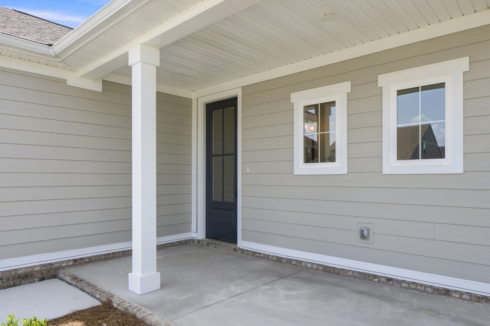 1924 Hildebrand Lane