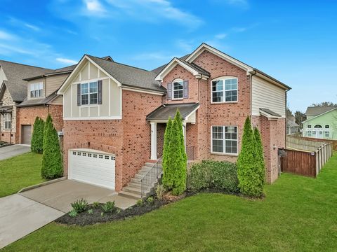 7628 Kemberton Dr E Nolensville TN 37135