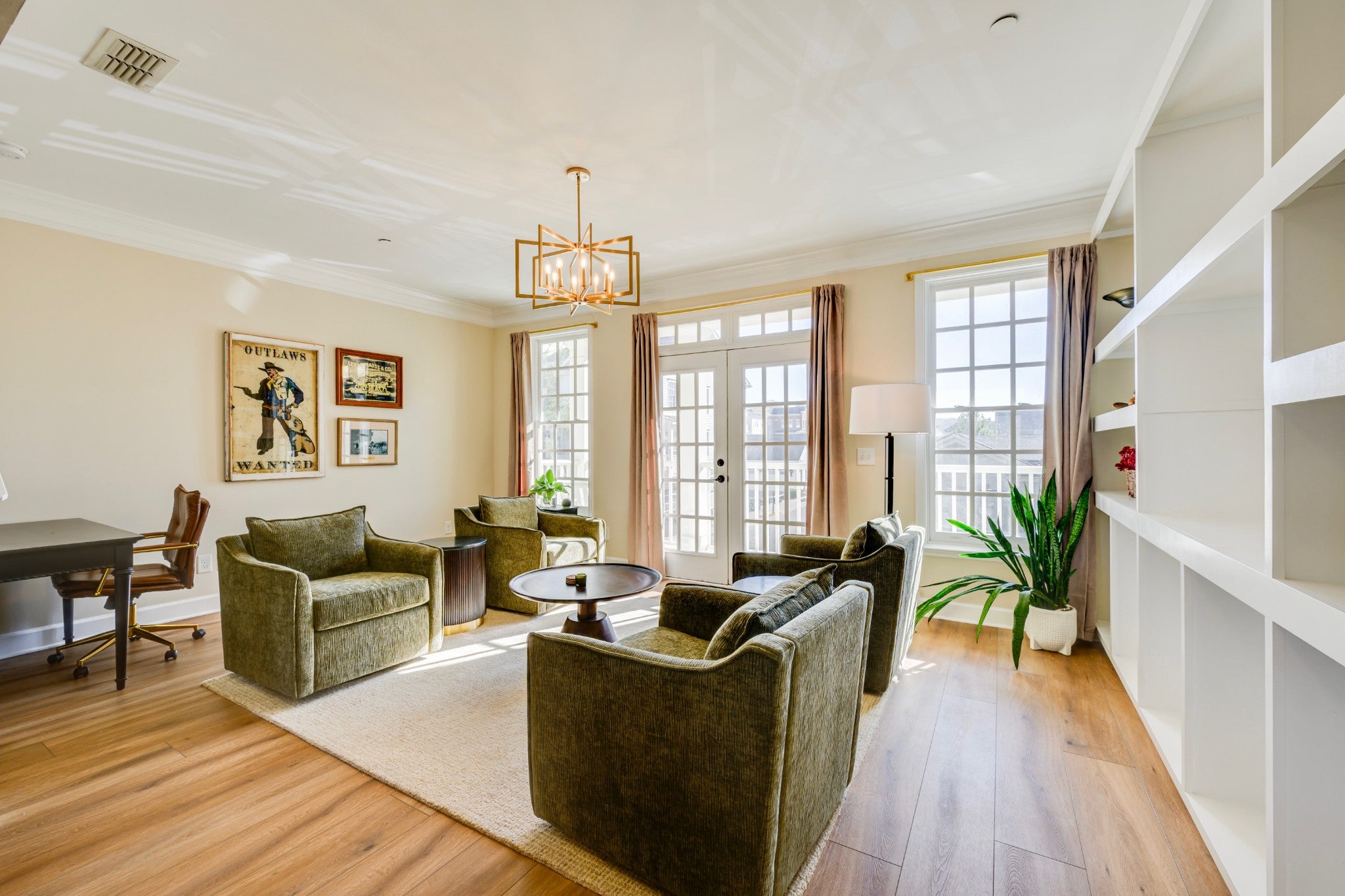 1035 Westhaven Blvd