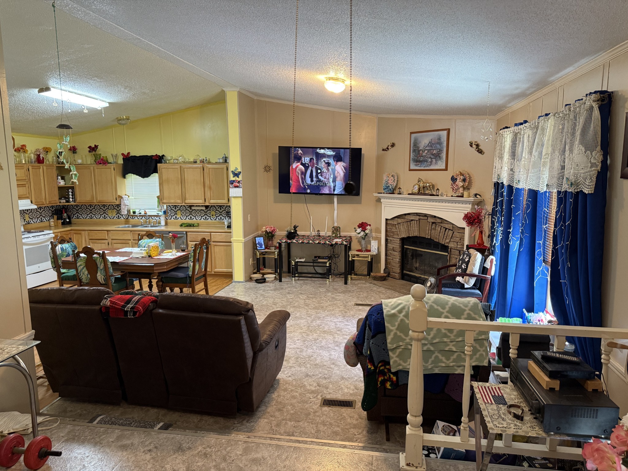 614 Fairview Rd