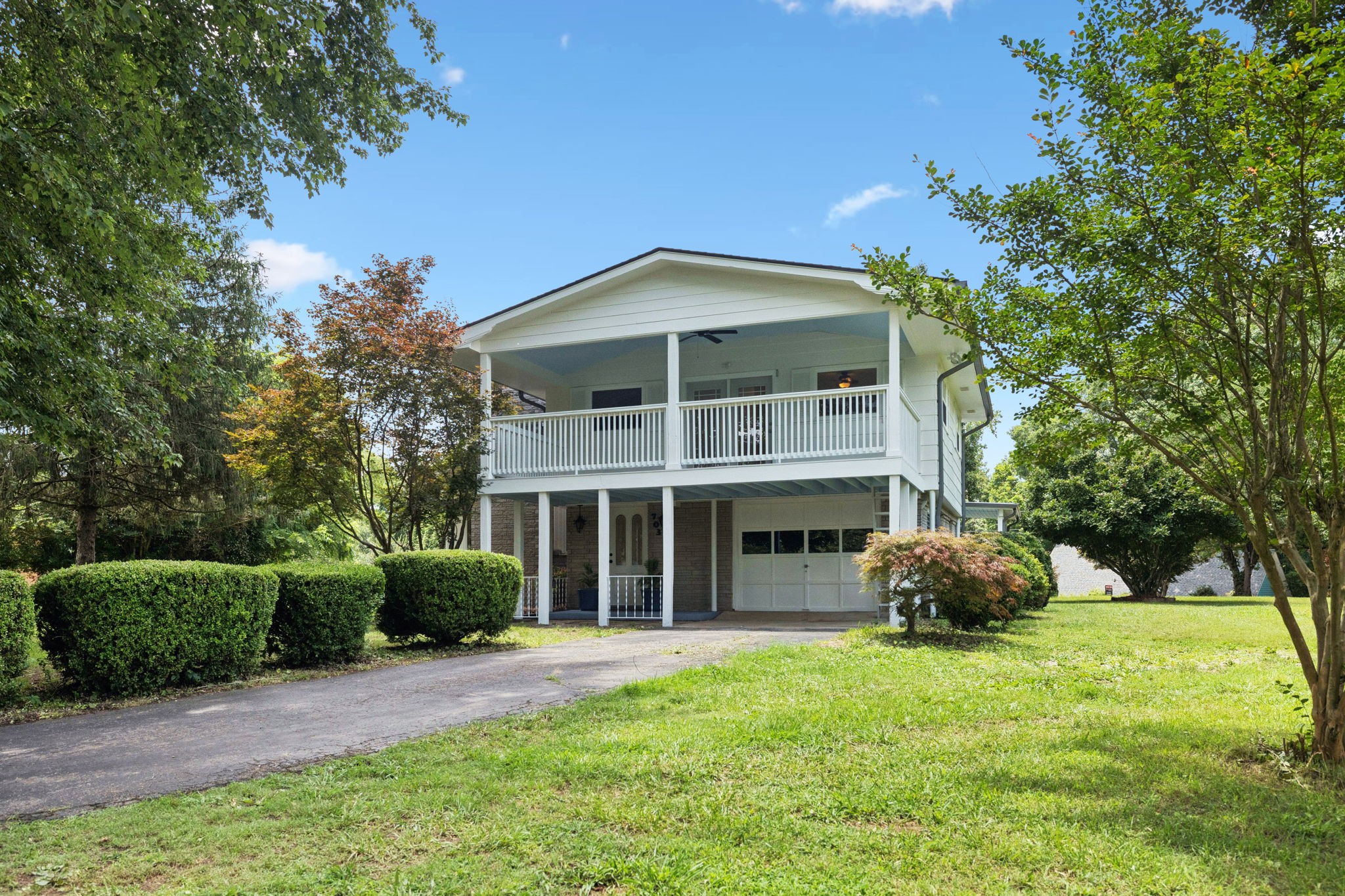 703 Flower Lane Dr