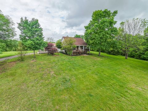 Photo of 4923 Ash Hill Rd, Spring Hill, TN 37174 (MLS # 3193720)