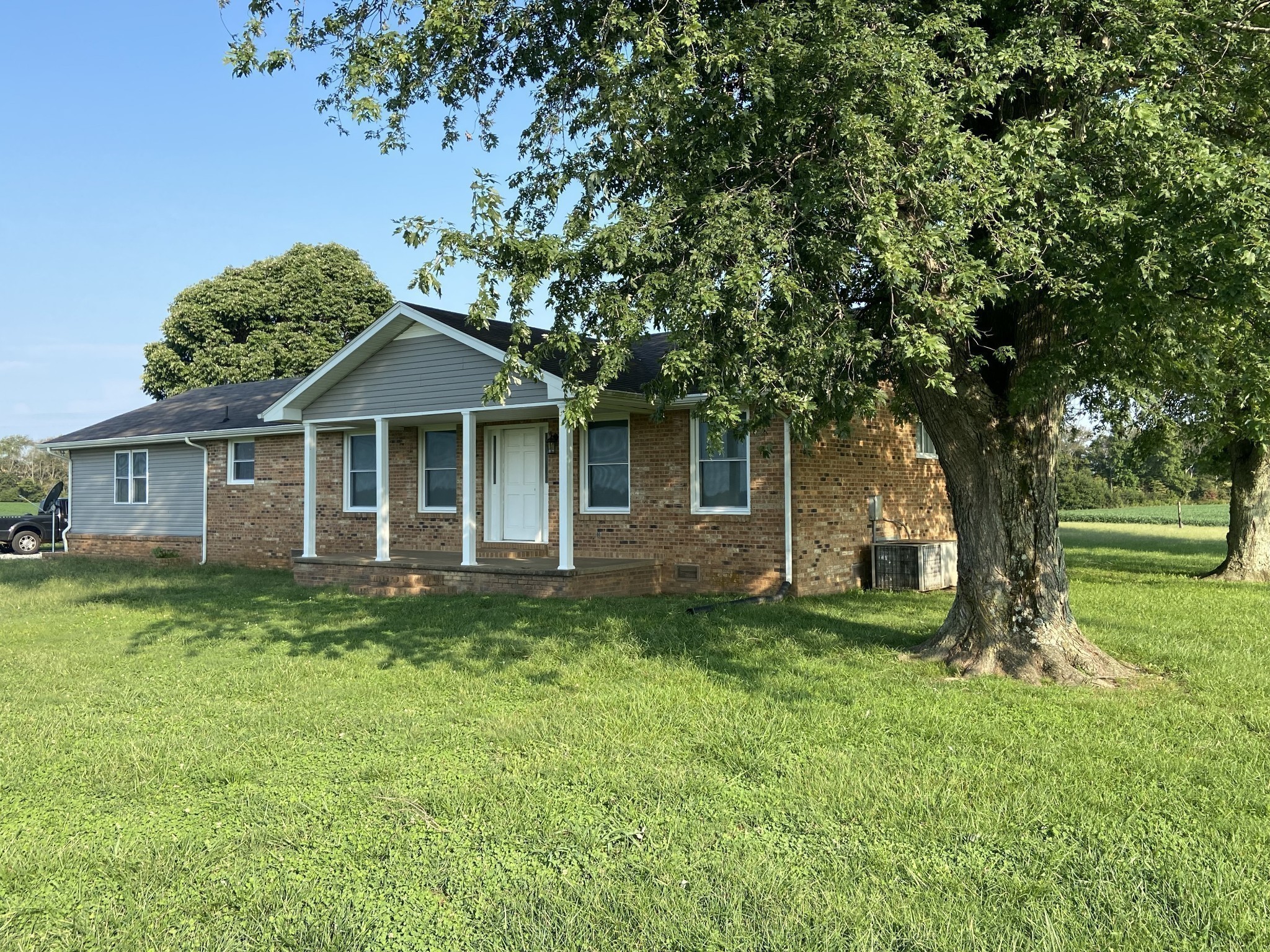 801 Webb Rd