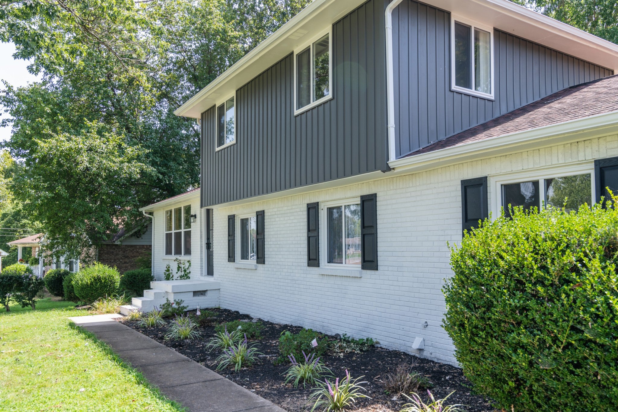 2711 E Copeland Ct