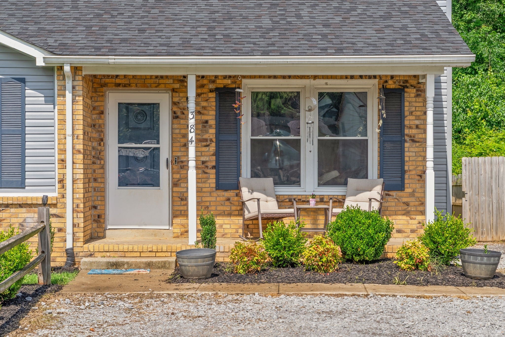 384 Roselawn Dr