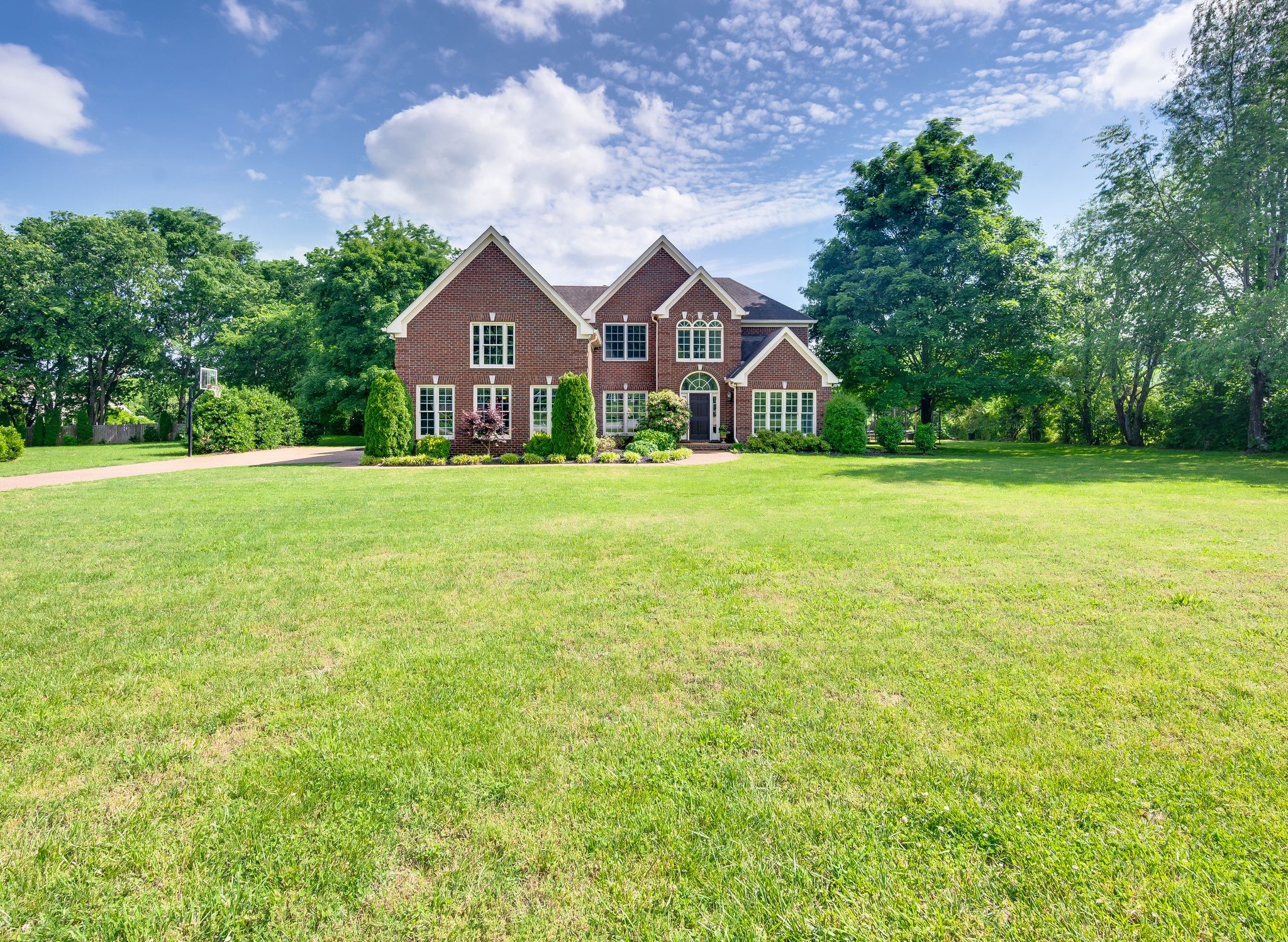 611 Cattail Ln