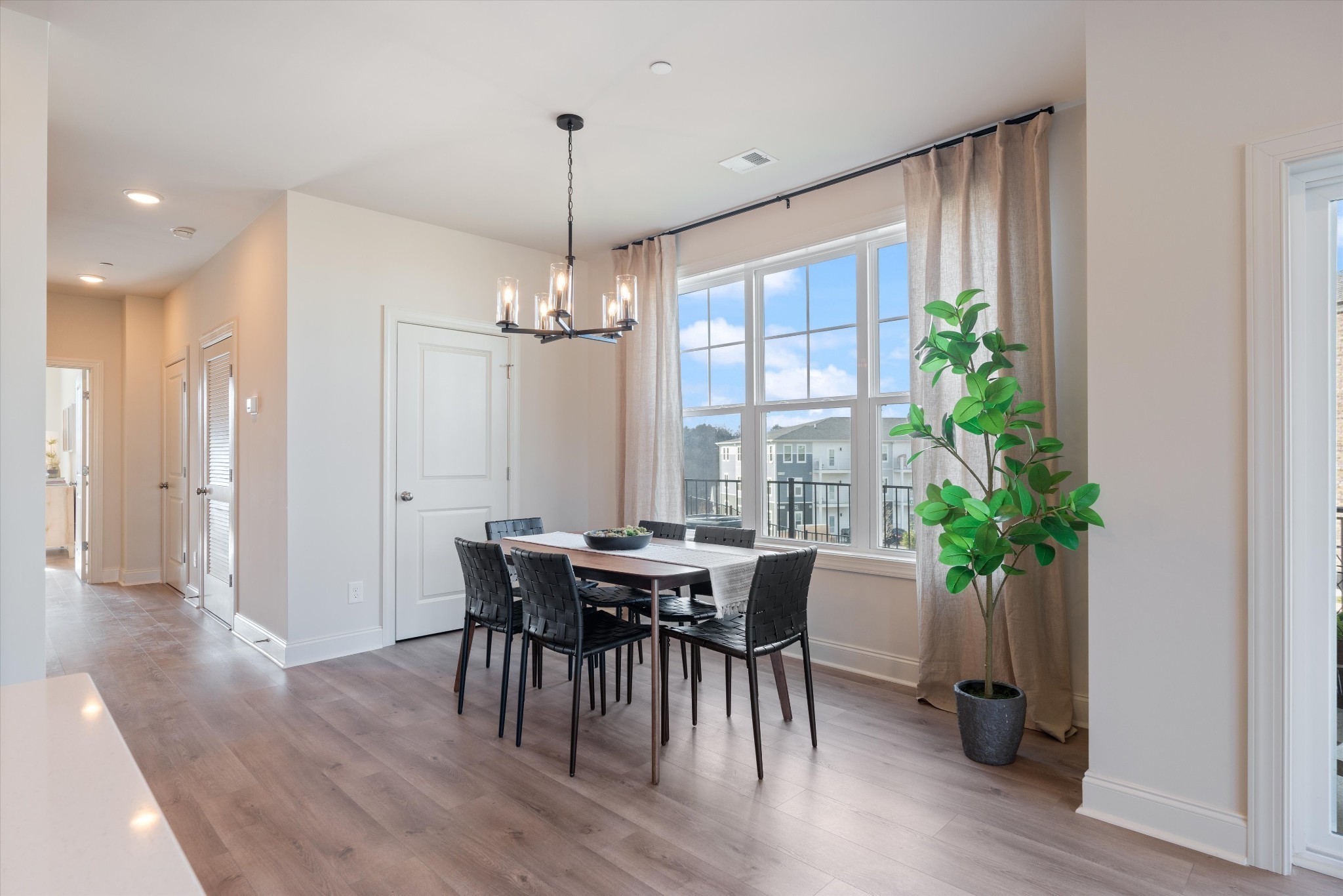 482 Portsdale Dr 14