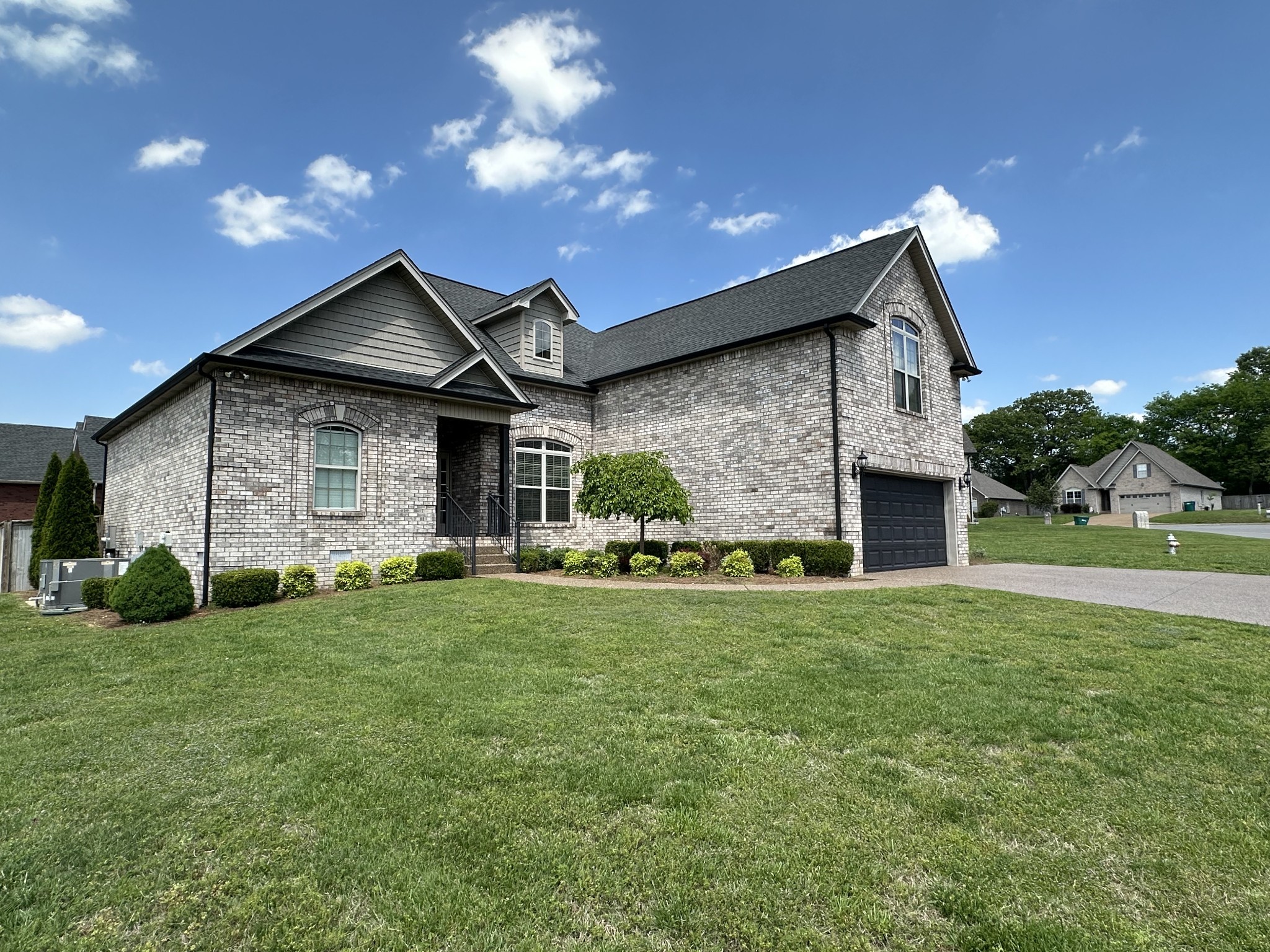 201 Sheffield Dr