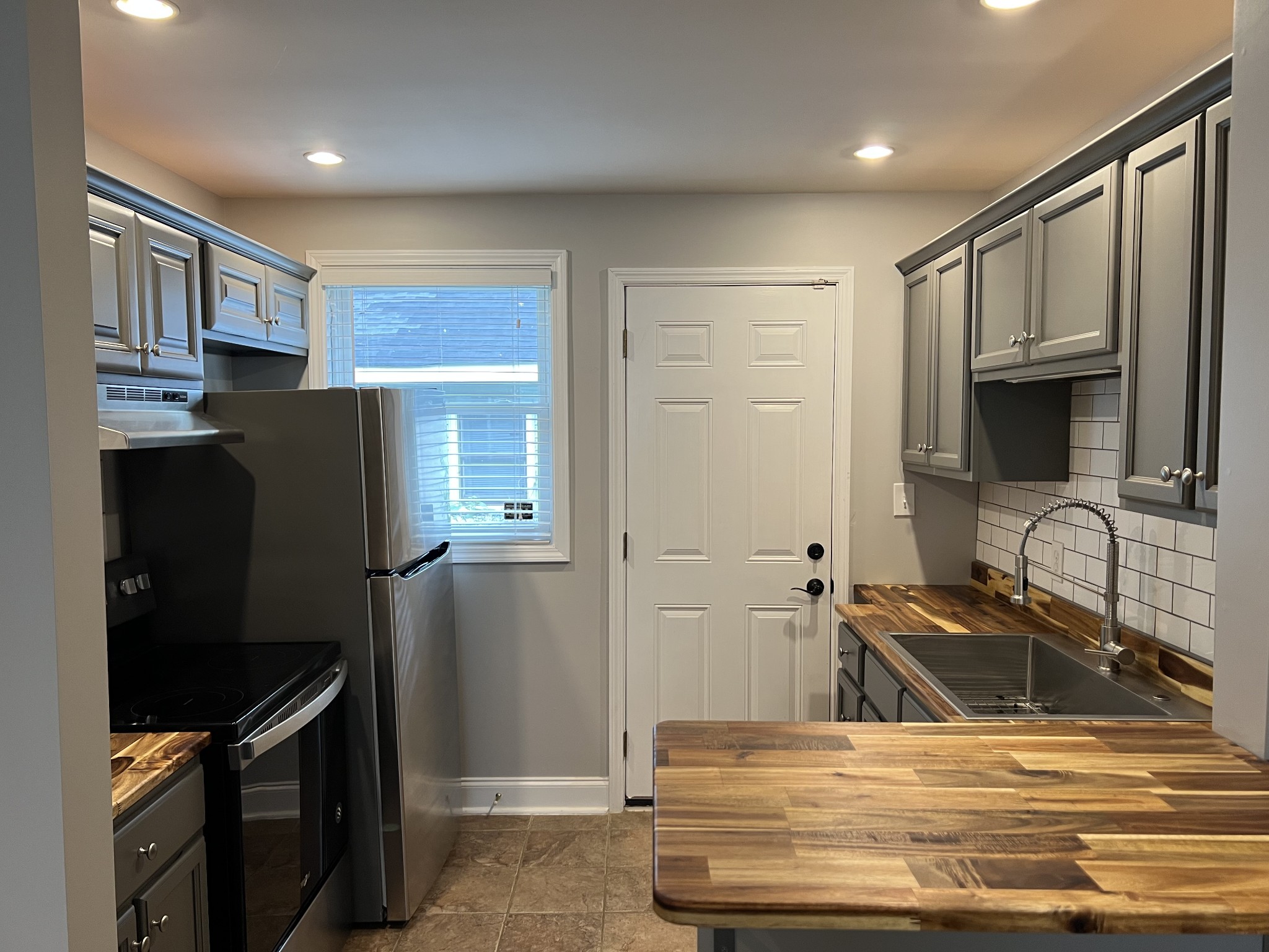 1114 Straightway Ave B