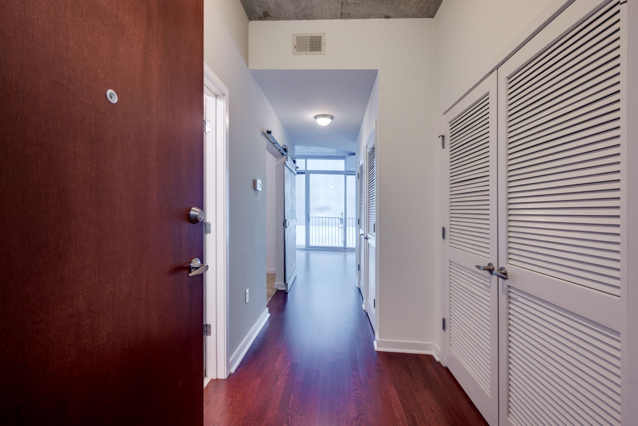 301 Demonbreun St 307