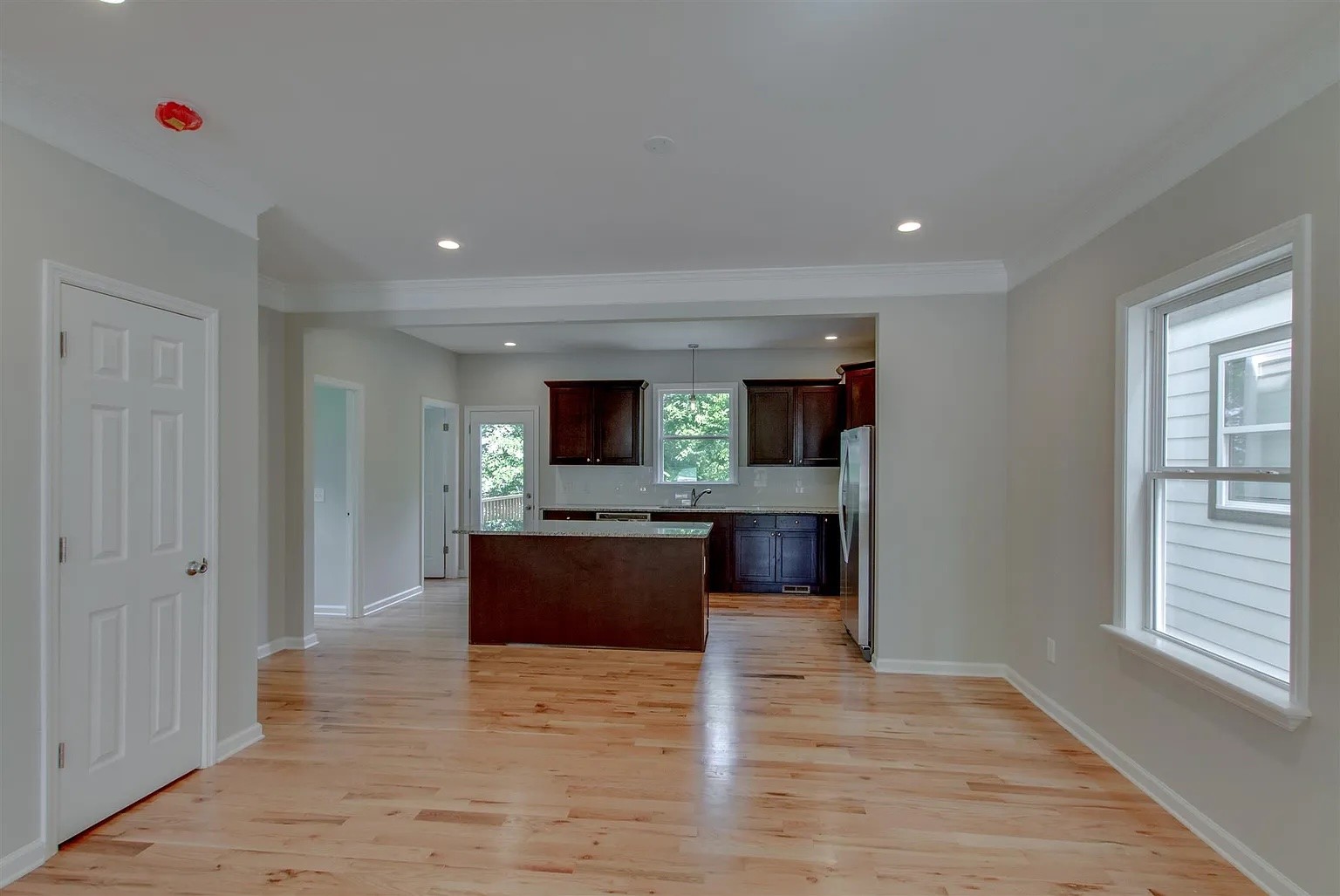 3210 Anderson Pl