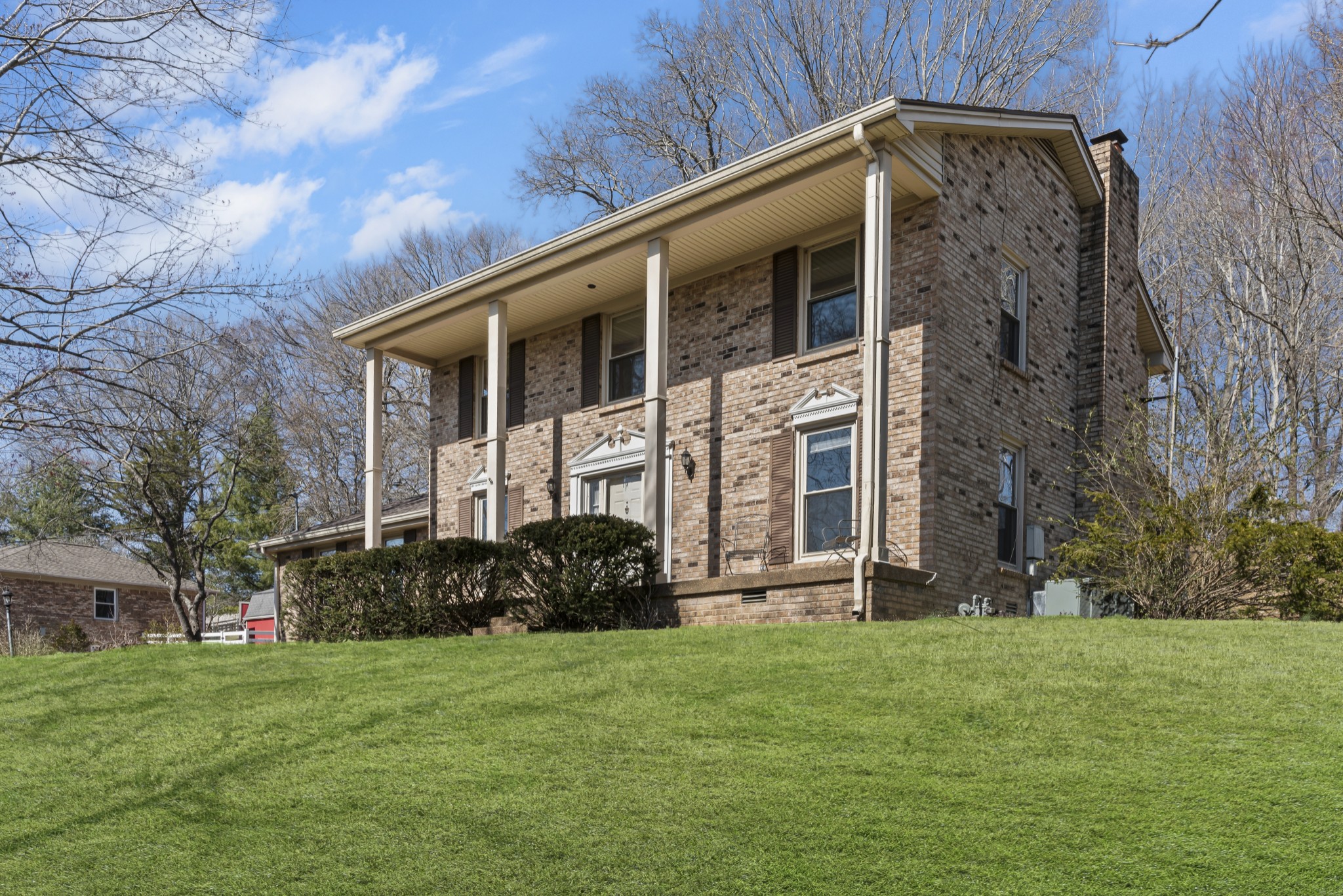 8382 Greenvale Dr
