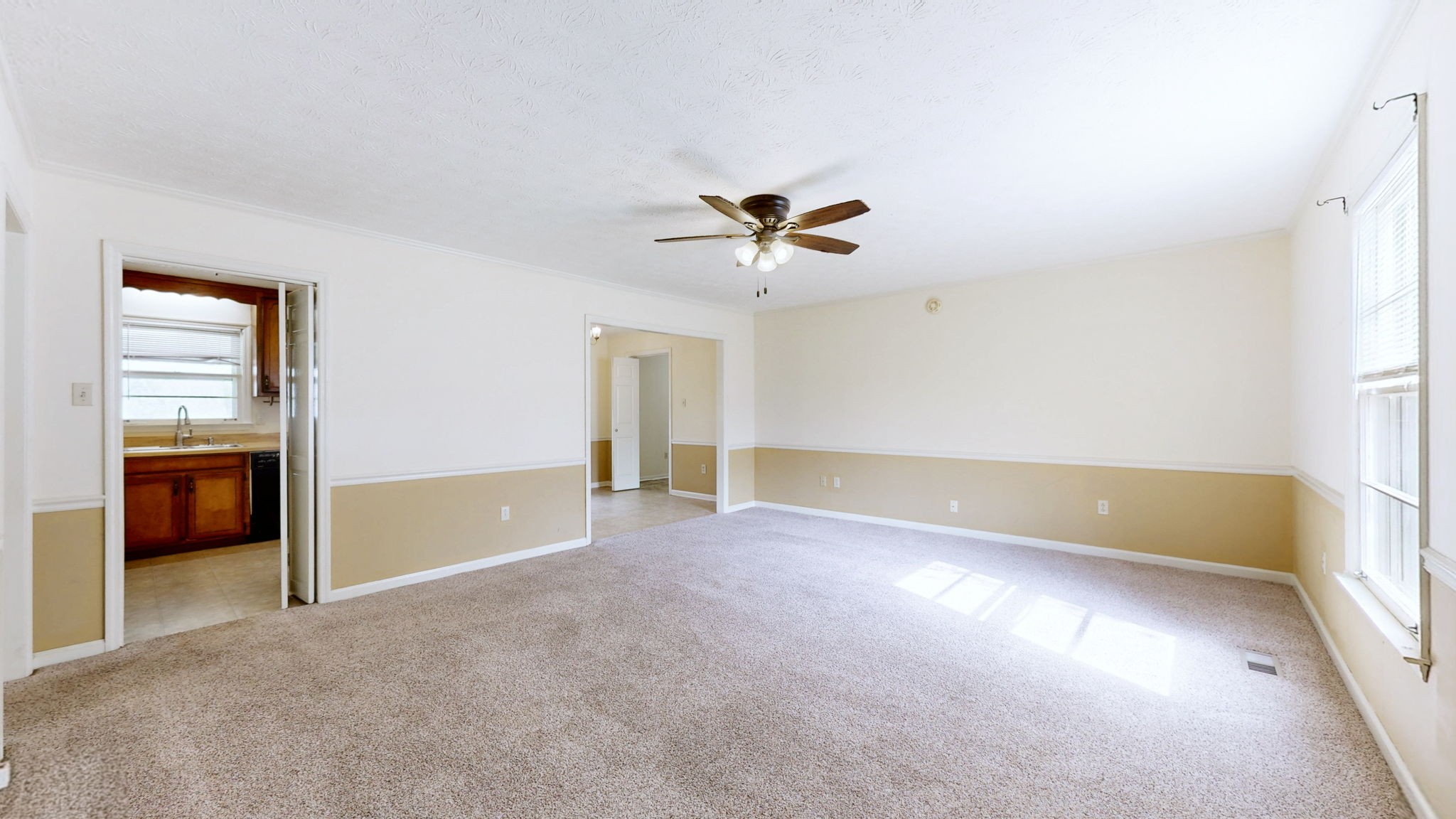 1819 Battleground Dr