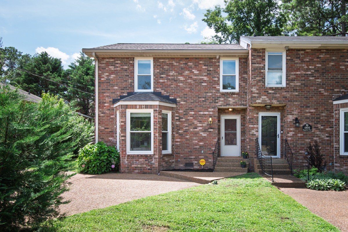 4802 Magnolia Pl