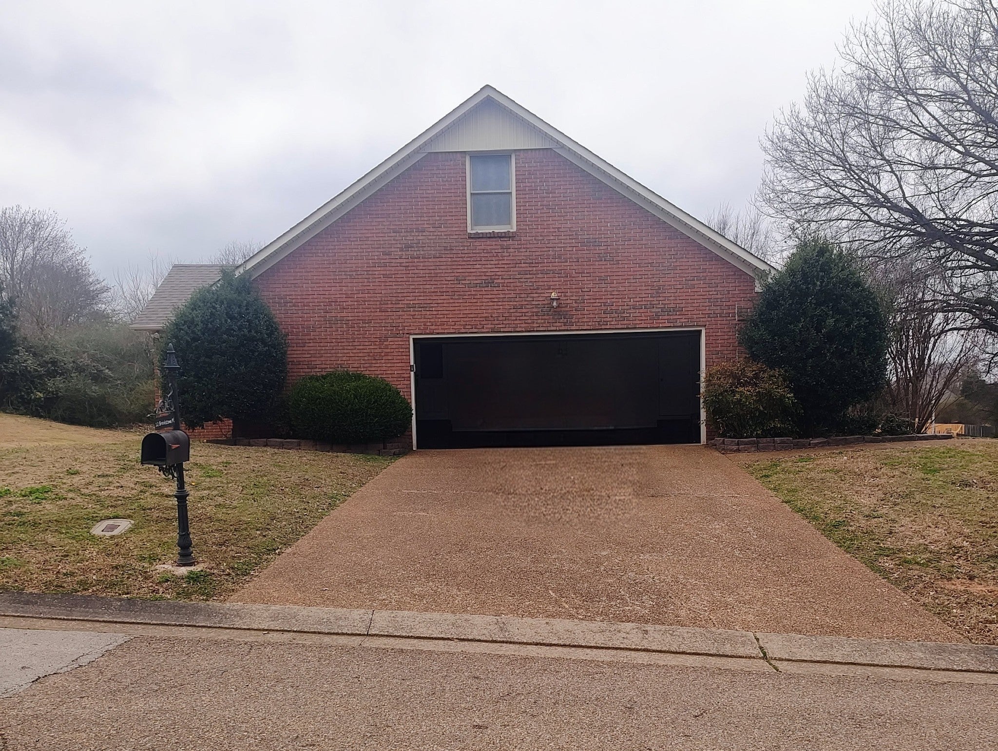 12 Brookstone Pl