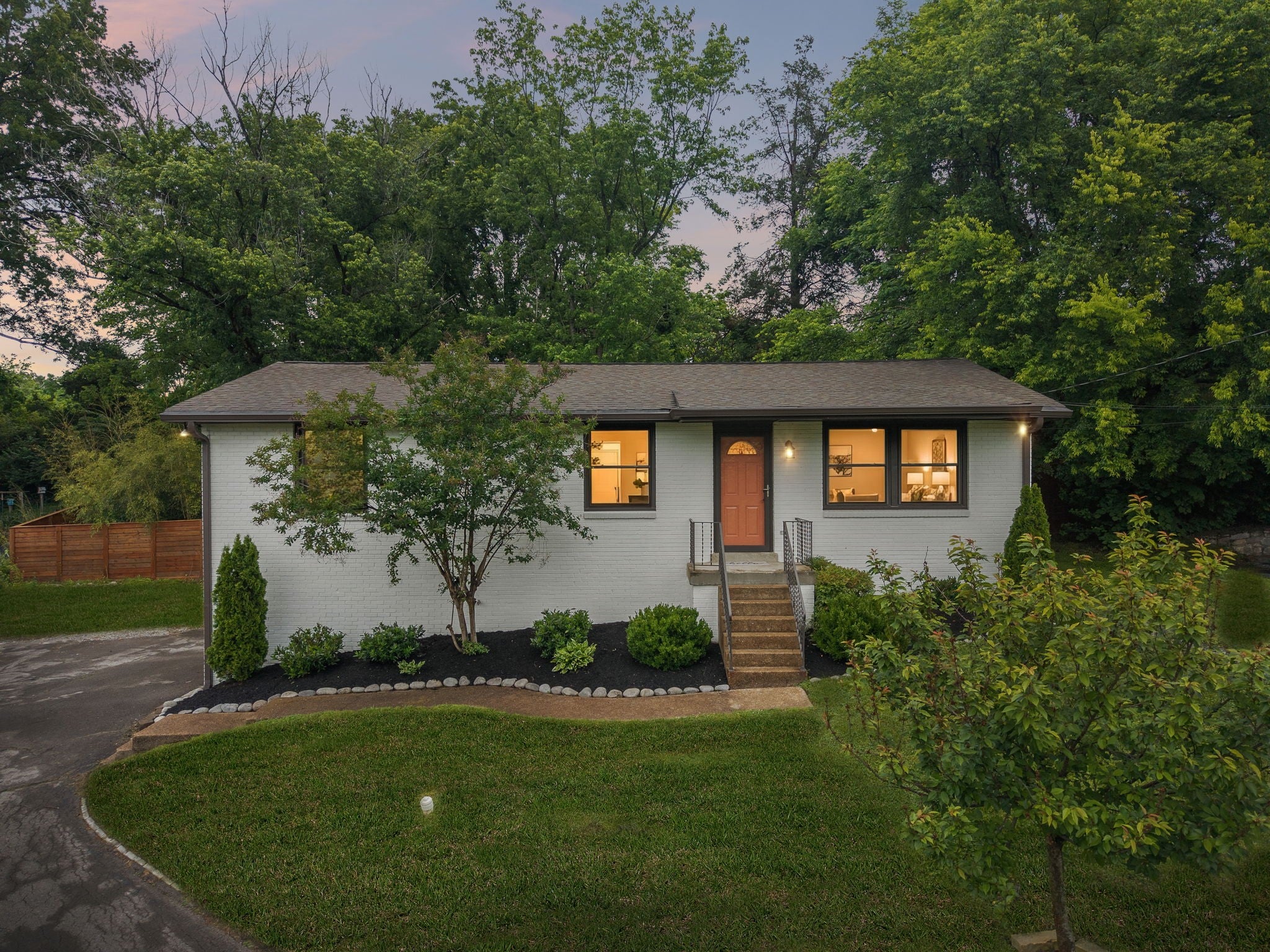 3-bed home at 5104 Greentree Dr, Nashville, sold July 2, 2026