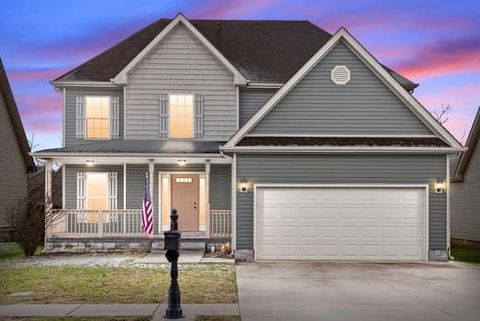 734 Sleek Fox Dr Clarksville TN 37040
