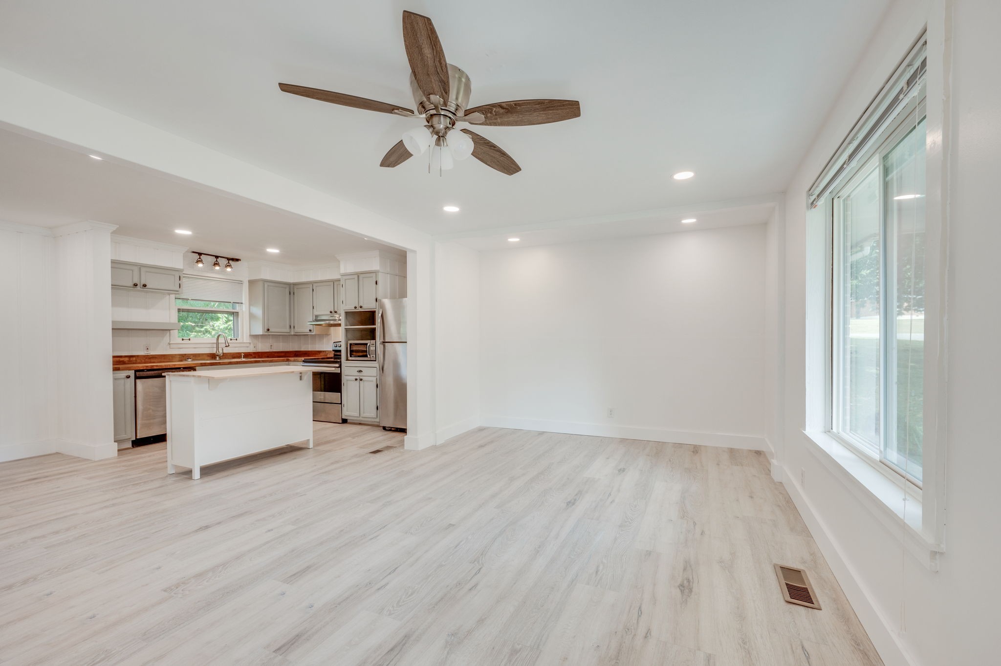 3348 Green Ridge Dr