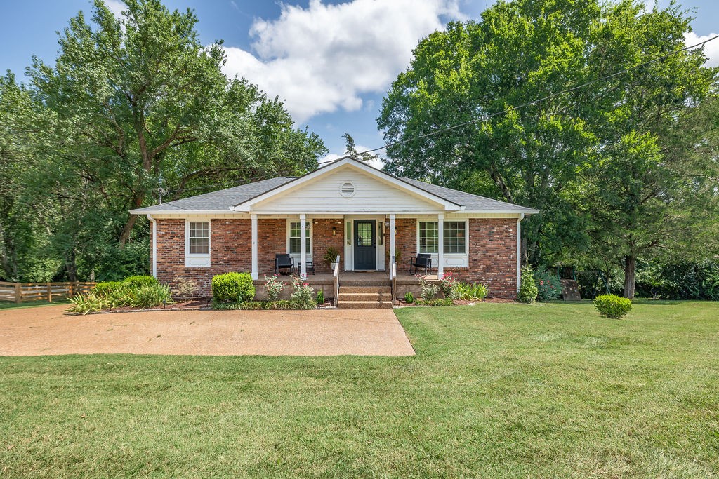 1164 Brookside Dr