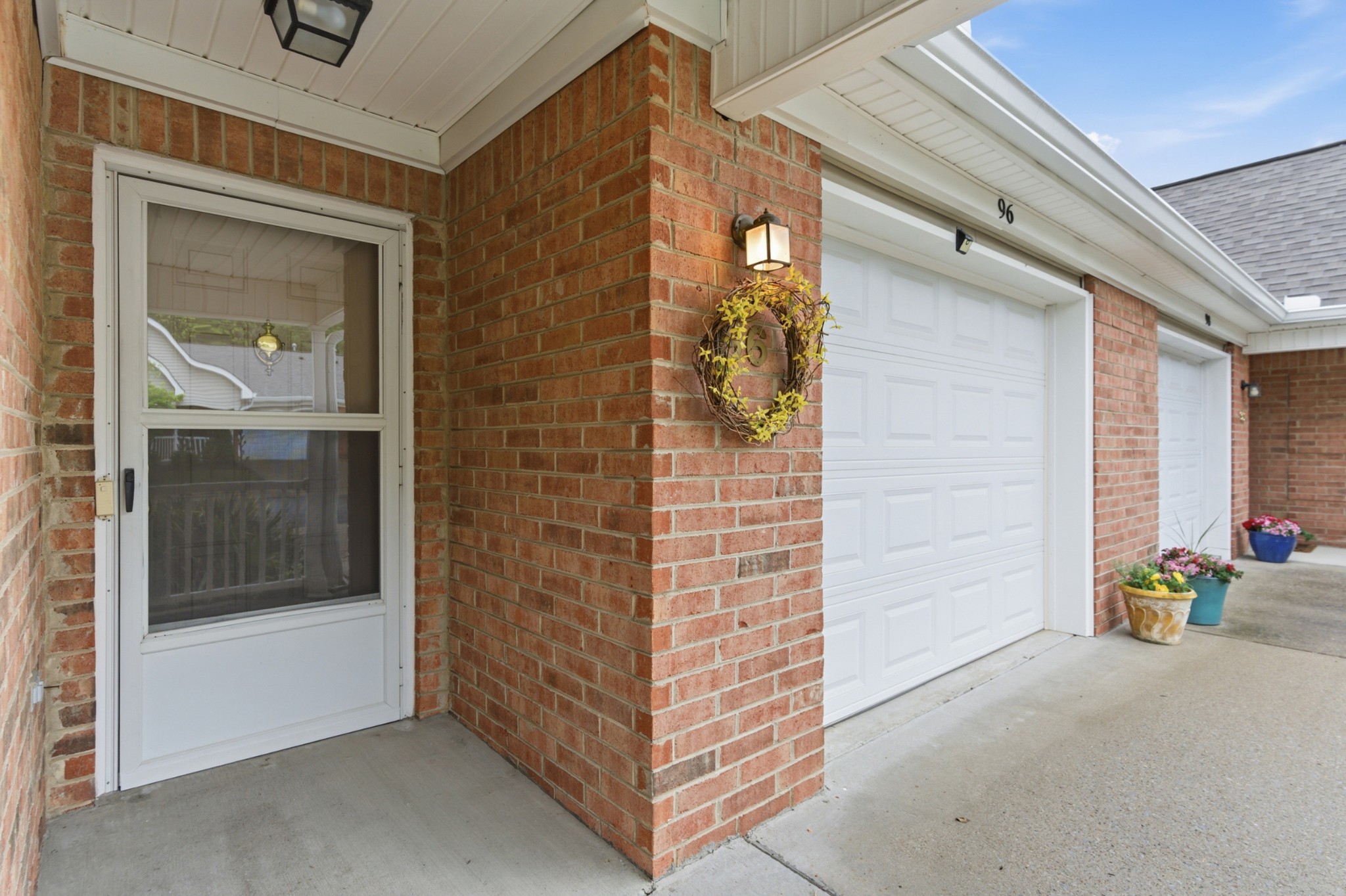 96 Alton Park Ln