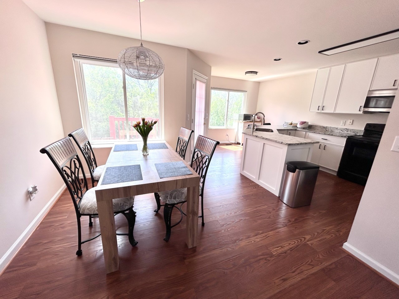 2125 Forge Ridge Cir