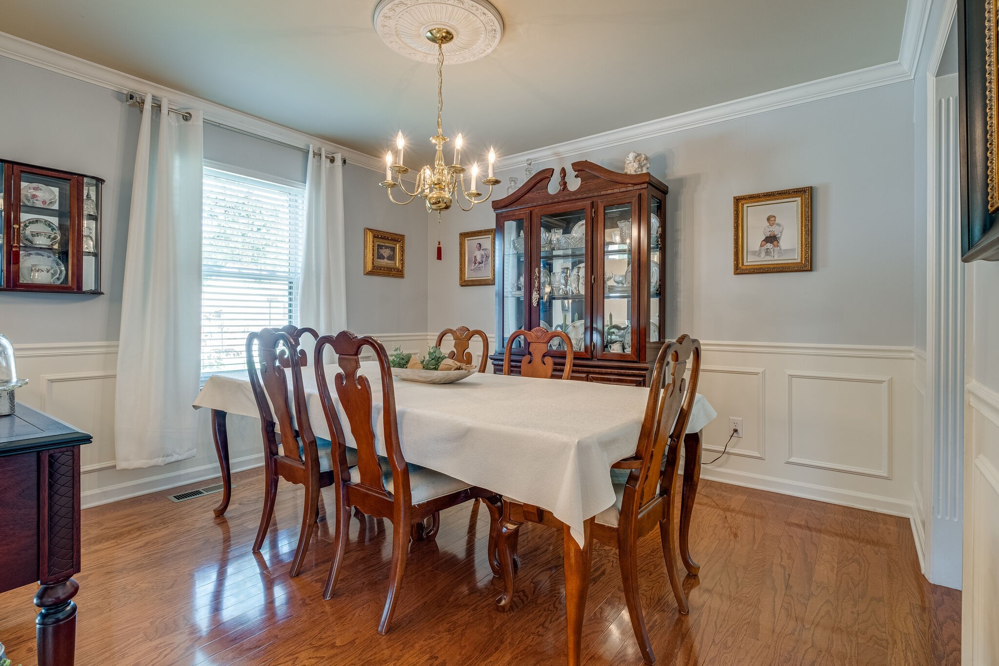 5337 Roxborough Pass