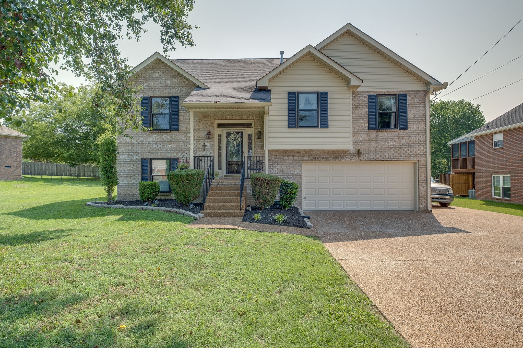 5337 Roxborough Pass