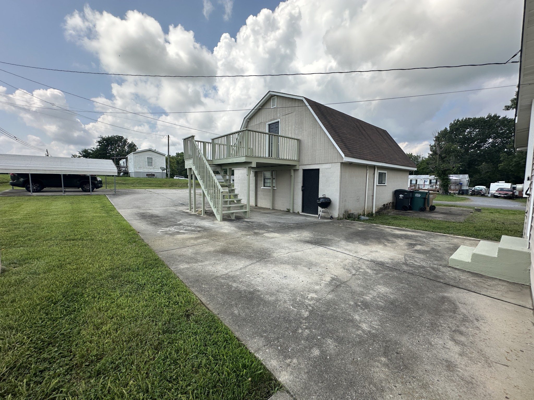 2651 Highway 41A N