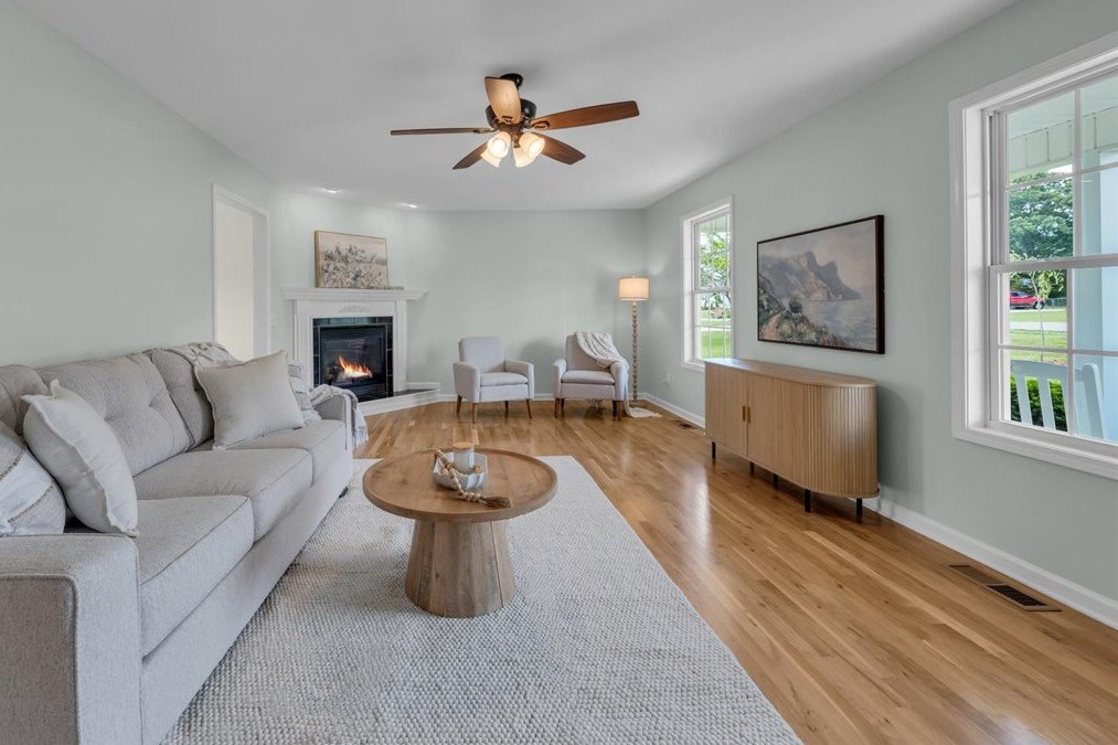 173 W Minster Dr