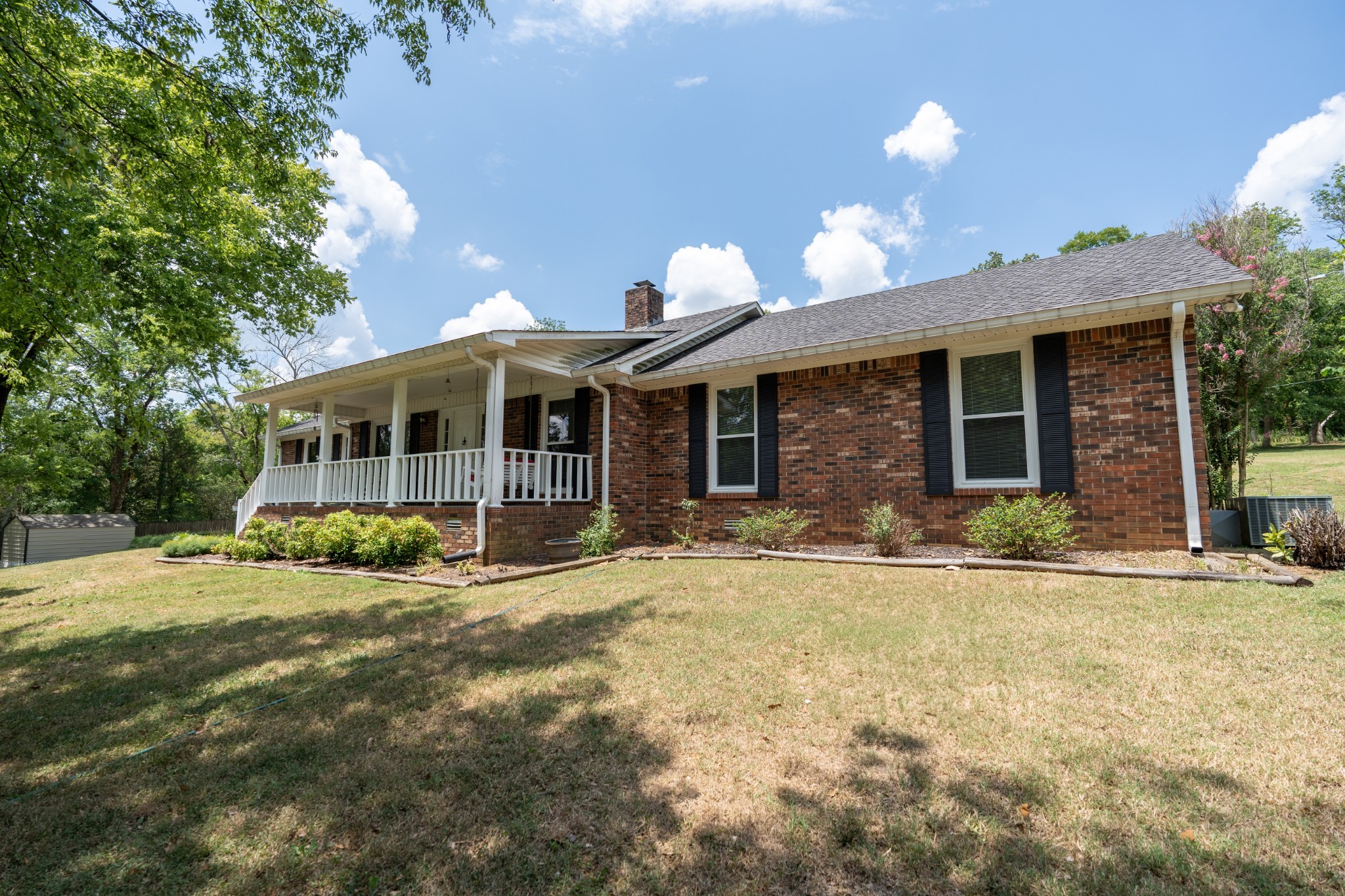 775 Owl Hollow Rd