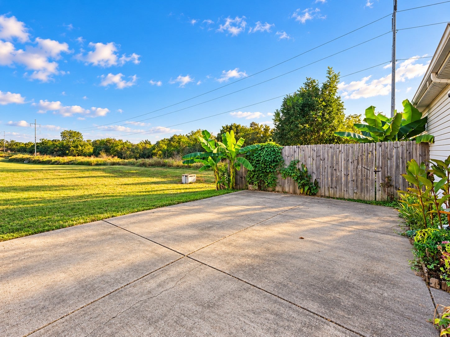 1152 Shallowbrook Trl S