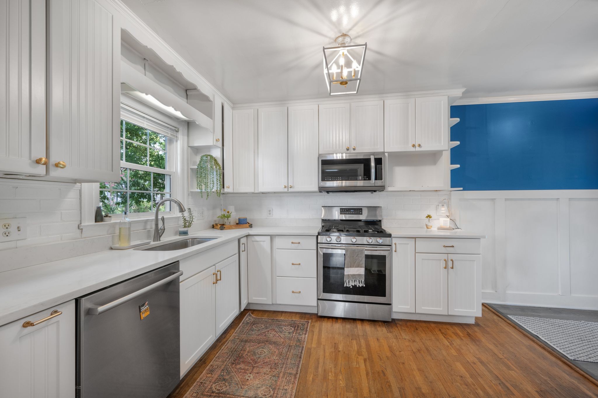 415 W Bend Dr