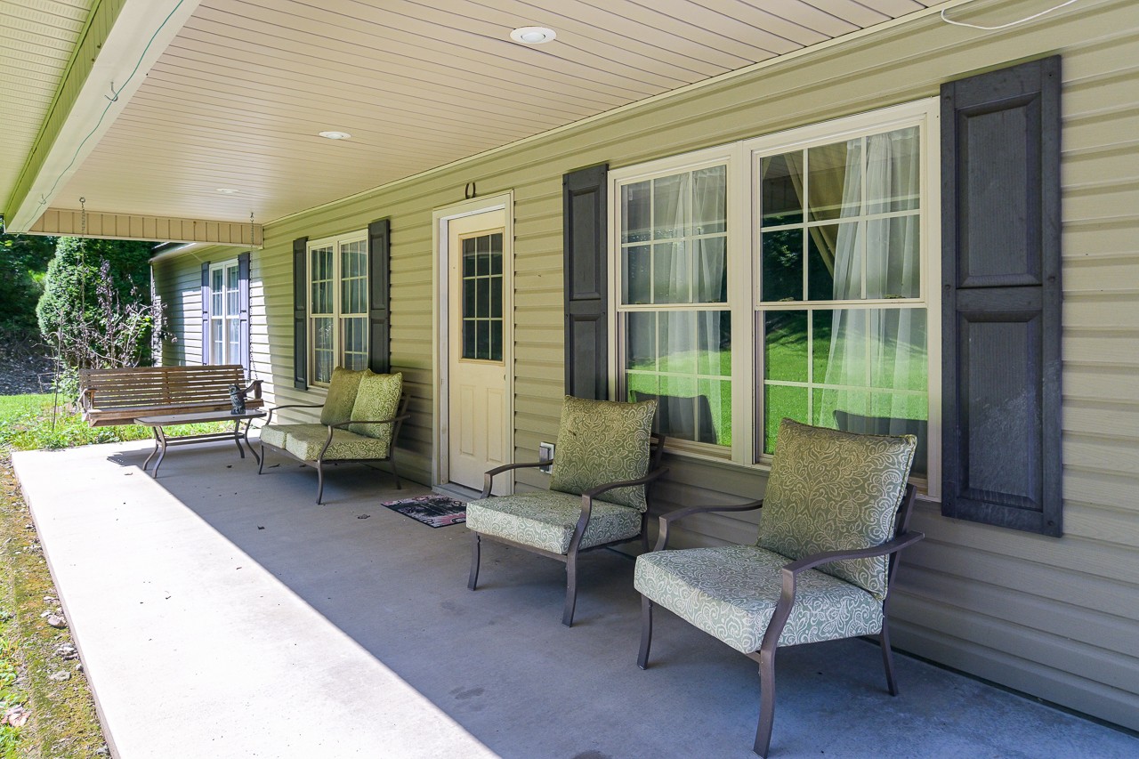 144 N Howard Fitch Rd