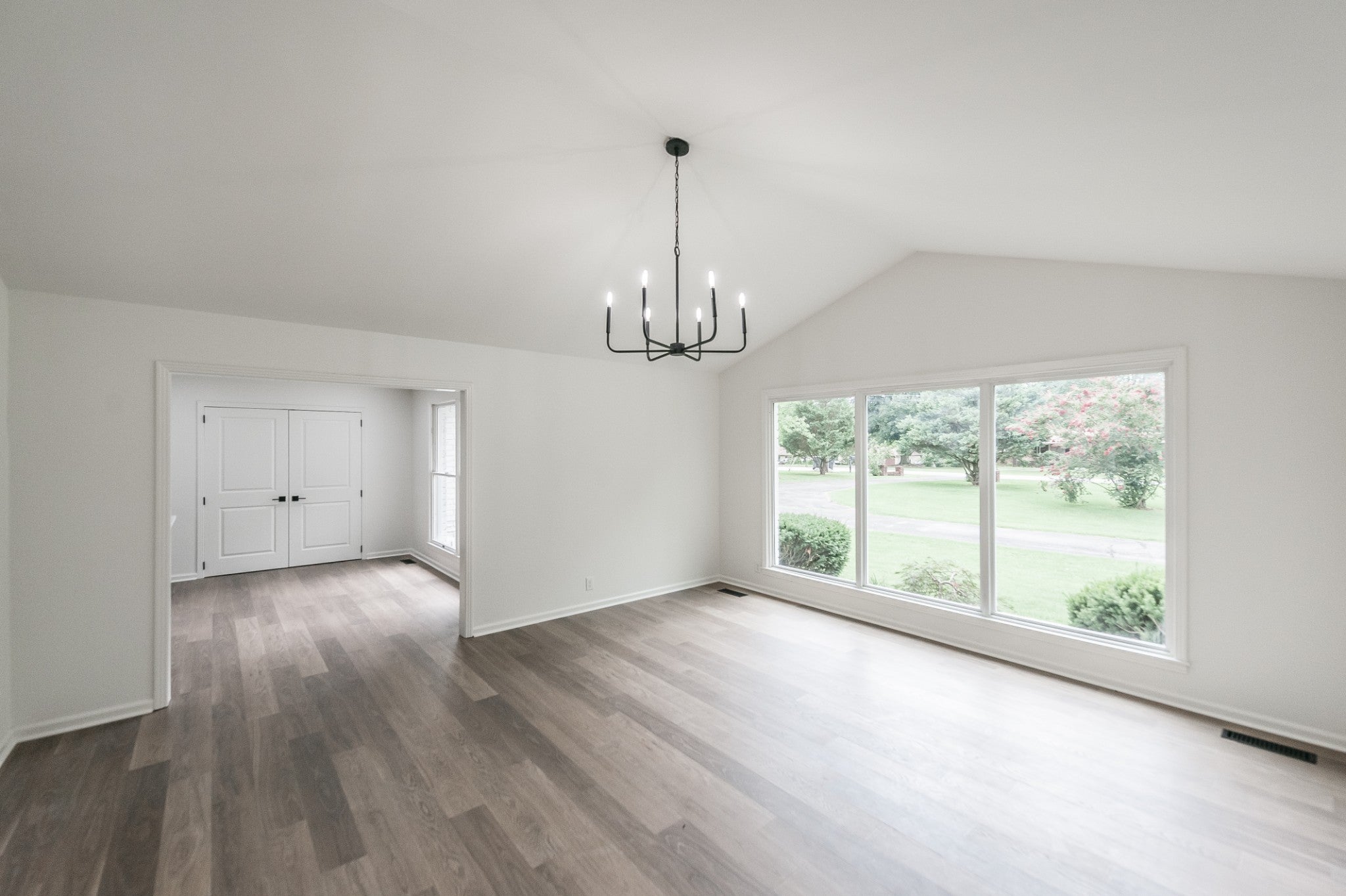 205 Bluegrass Dr