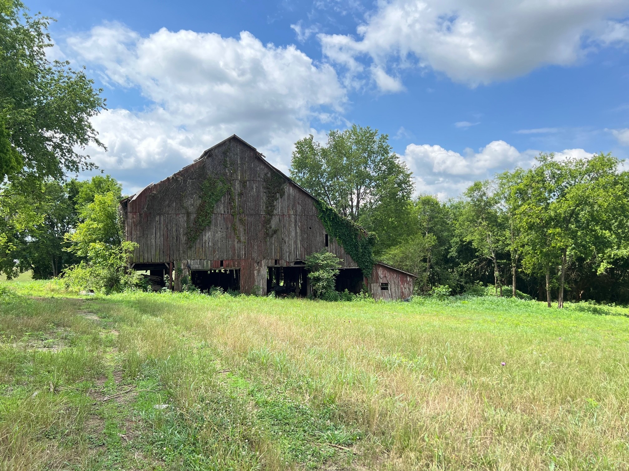 2716 Hartsville Pike