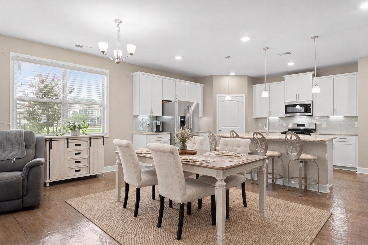 6633 Tulip Tree Dr