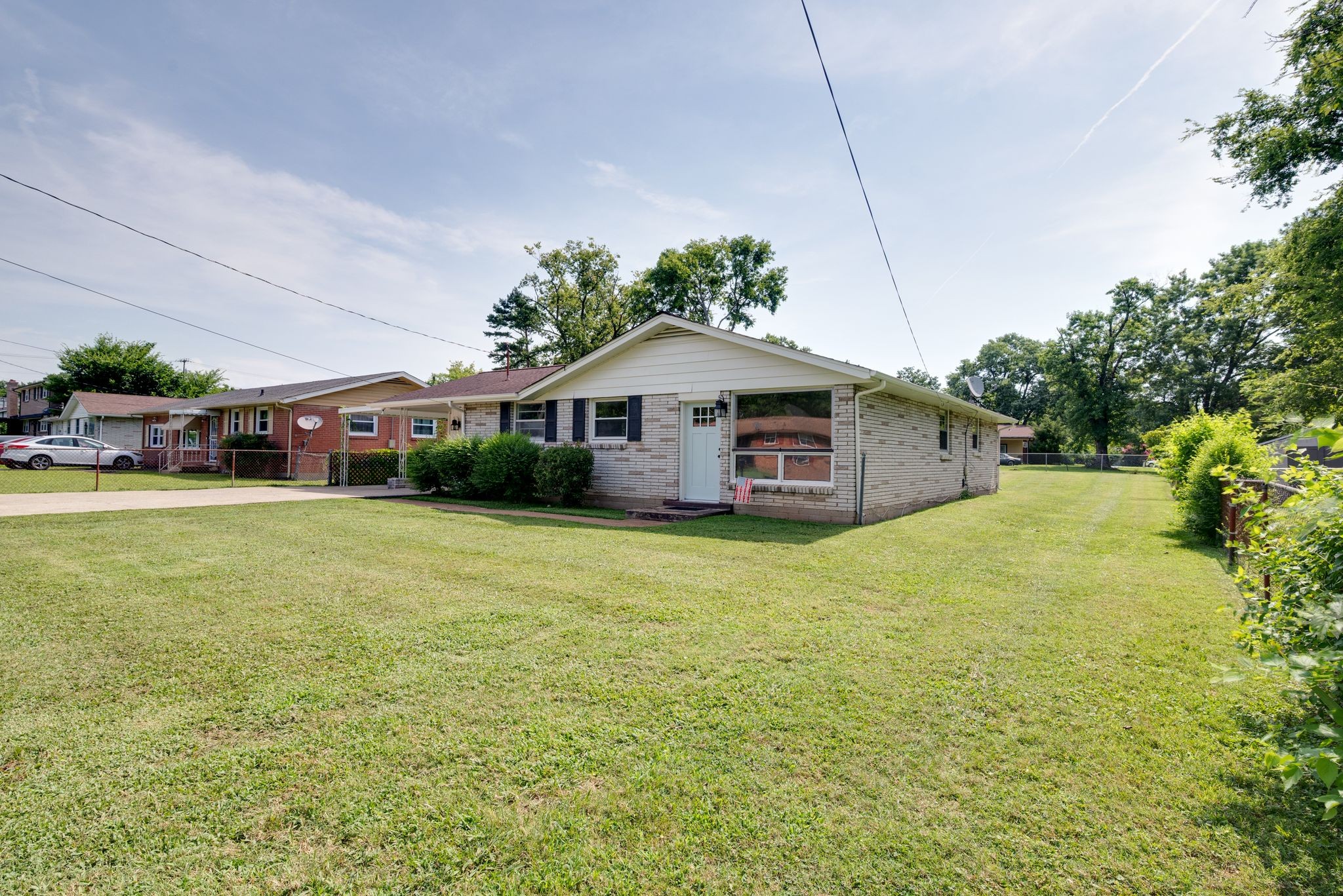 3234 Moorewood Dr