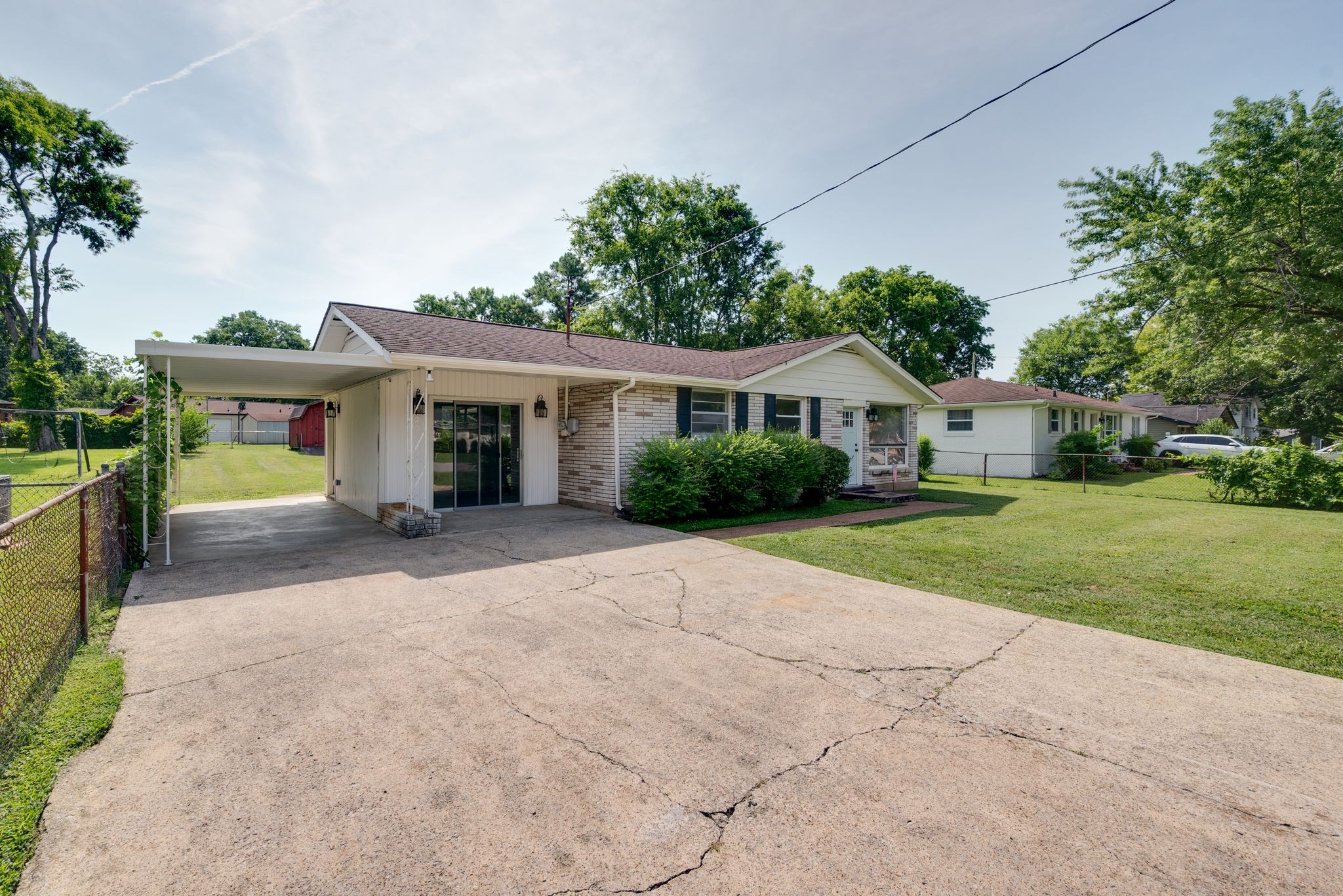 3234 Moorewood Dr