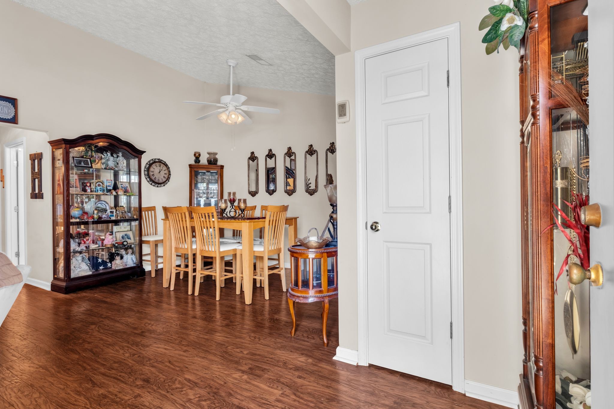 800 S Brown Ln Q2