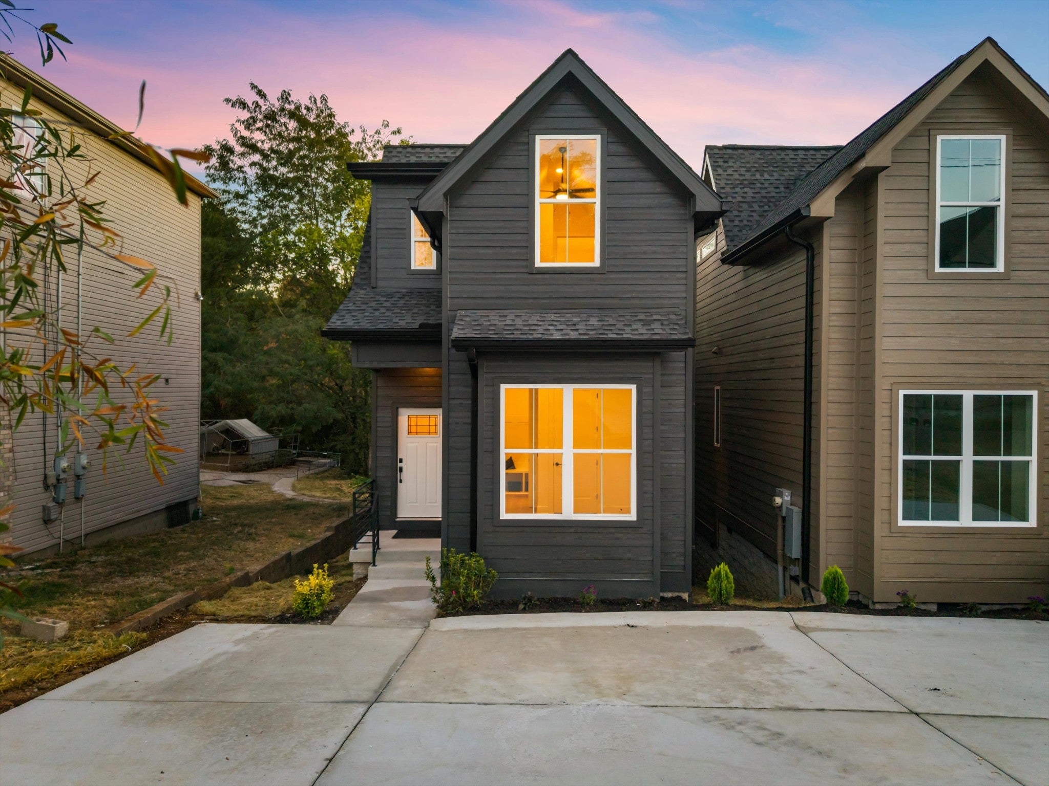 3-bed listing at 320a Flora Maxwell Rd, Nashville
